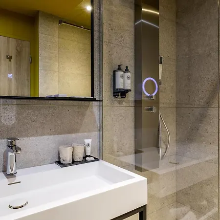 Leprince Spa; Western Premier Collection 4* Le Mans